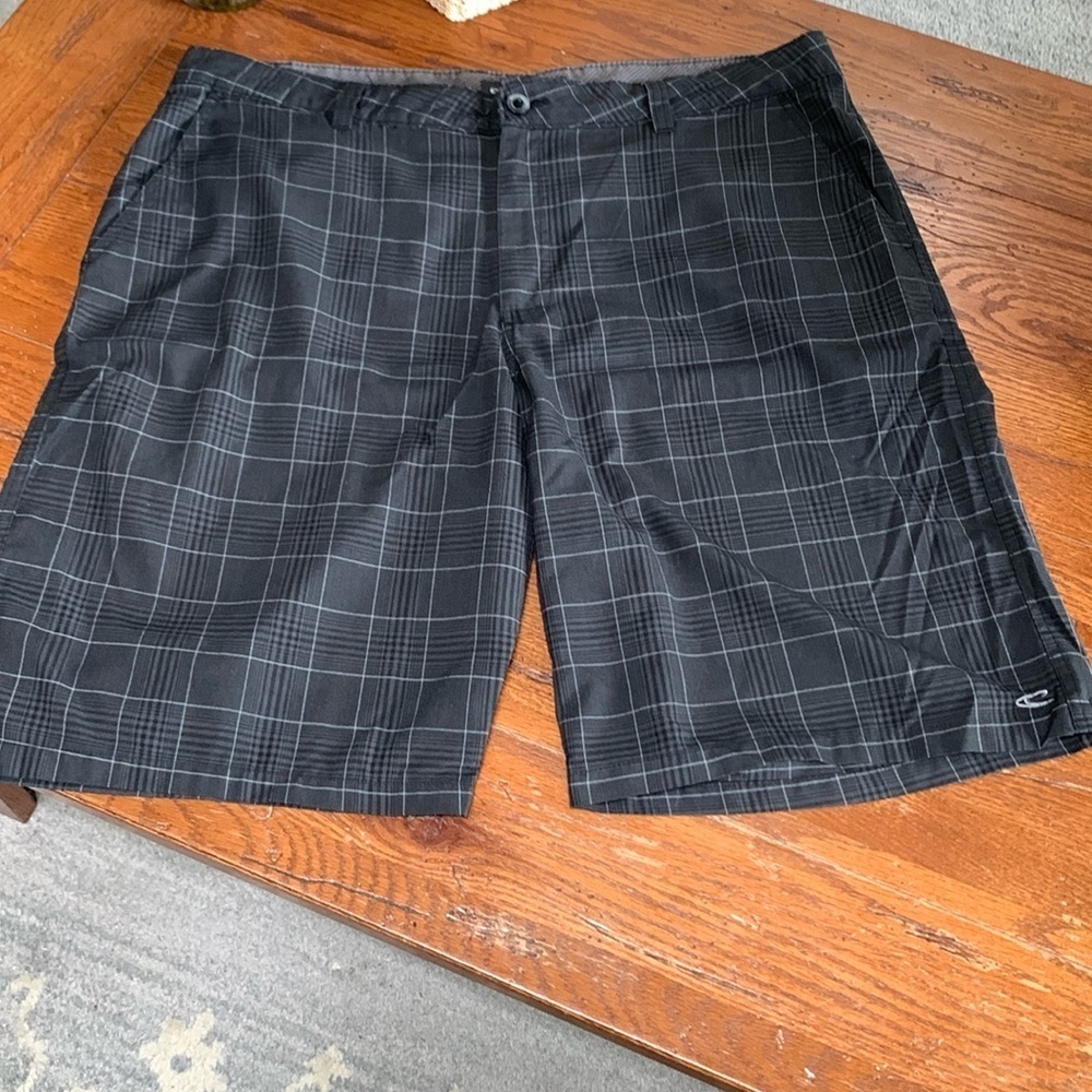 O’Neill Hybrid Board Shorts Men’s Black w/ Gray Plaid Swim 11” Inseam Size 40